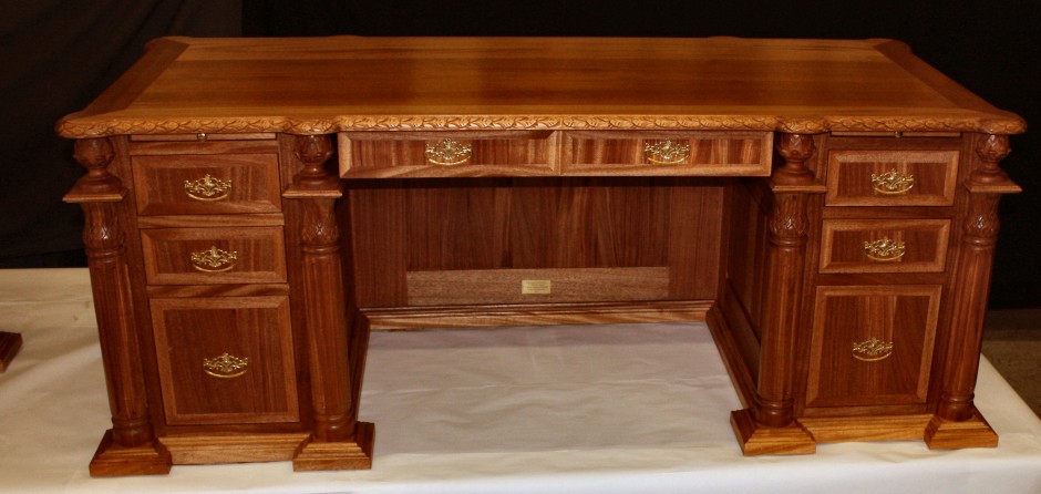 Hand Carved Presidential Desk Solid Wood Tables